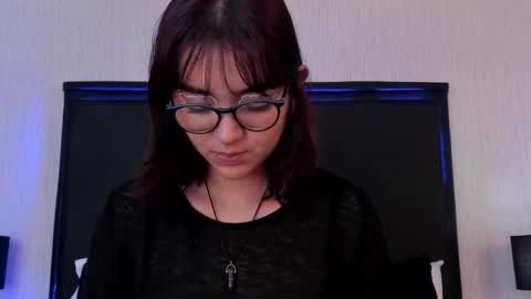 Snapshot of lilithbluum chatting on 03.27.26 LilithBluum online show from 03.27.26