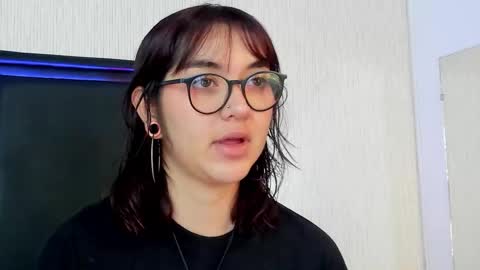 Snapshot of lilithbluum chatting on 03.28.26 LilithBluum online show from 03.28.26