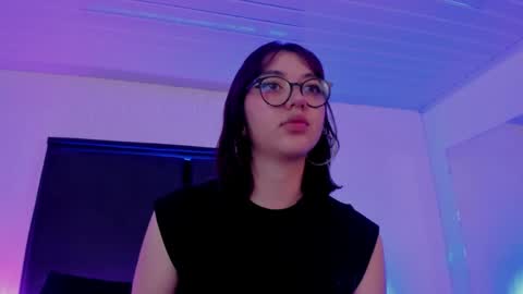 Snapshot of lilithbluum chatting on 04.09.26 LilithBluum online show from 04.09.26