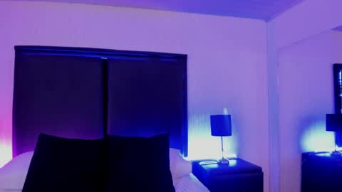 Snapshot of lilithbluum chatting on 04.14.26 LilithBluum online show from 04.14.26