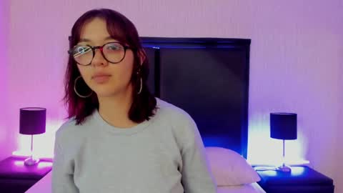 Snapshot of lilithbluum chatting on 04.15.26 LilithBluum online show from 04.15.26