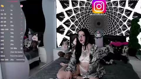 Lilith Caine online show from 04.13.26