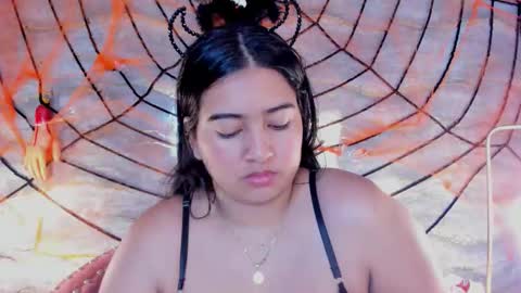 lilithcb_ online show from 10.17.25