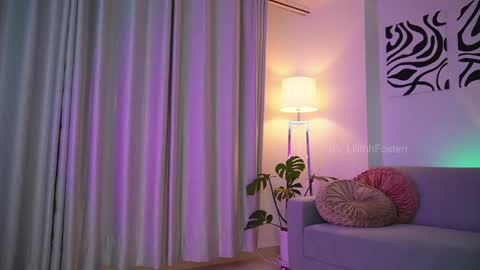 Lili  online show from 03.10.25