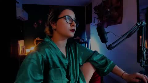 Snapshot of lilithmystic01 chatting on 01.19.25 lilithmystic01 online show from 01.19.25
