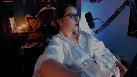 Snapshot of lilithmystic01 chatting on 01.20.25 lilithmystic01 online show from 01.20.25