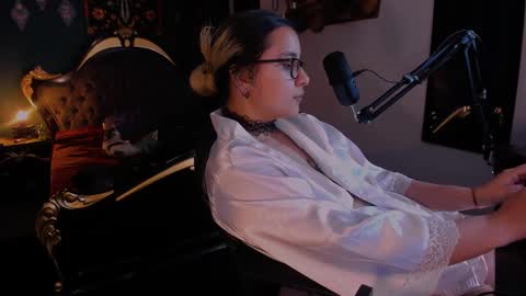 Snapshot of lilithmystic01 chatting on 01.22.25 lilithmystic01 online show from 01.22.25