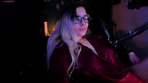 Snapshot of lilithmystic01 chatting on 01.25.25 lilithmystic01 online show from 01.25.25