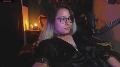 Snapshot of lilithmystic01 chatting on 02.05.25 lilithmystic01 online show from 02.05.25
