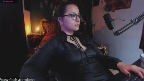 Snapshot of lilithmystic01 chatting on 02.13.25 lilithmystic01 online show from 02.13.25