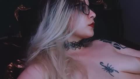 Snapshot of lilithmystic01 chatting on 02.22.25 lilithmystic01 online show from 02.22.25