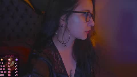 lilithmystic01 online show from 10.22.25