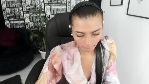 Snapshot of lilithsabeth chatting on 01.15.25 lilithsabeth online show from 01.15.25