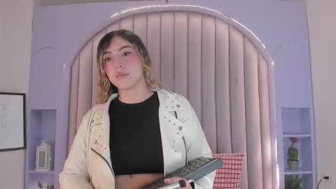 Snapshot of lilithsmith_ chatting on 12.16.25 Lilith online show from 12.16.25