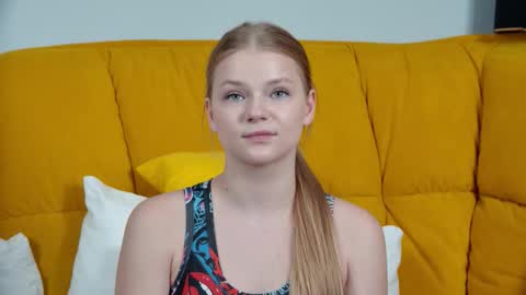 Snapshot of lilitrosen chatting on 09.12.25 lilitrosen online show from 09.12.25
