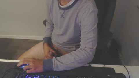 Snapshot of liljasper chatting on 09.21.25 liljasper online show from 09.21.25