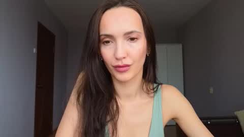 Lillian online show from 02.05.26