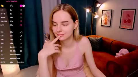 Lillian online show from 07.07.26