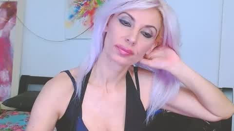 Snapshot of lillianasara chatting on 02.02.25 Lara online show from 02.02.25