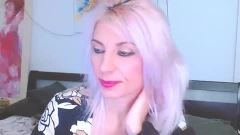 Snapshot of lillianasara chatting on 02.17.25 Lara online show from 02.17.25