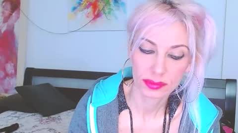 Snapshot of lillianasara chatting on 03.02.25 Lara online show from 03.02.25
