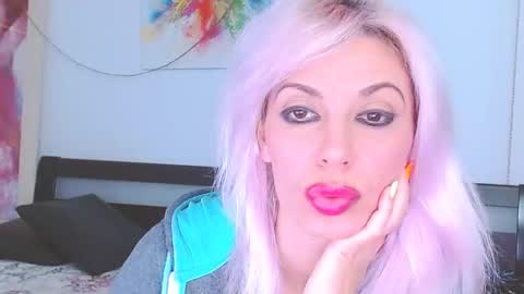 Snapshot of lillianasara chatting on 03.02.25 Lara online show from 03.02.25