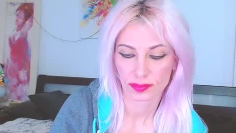 Snapshot of lillianasara chatting on 03.03.25 Lara online show from 03.03.25