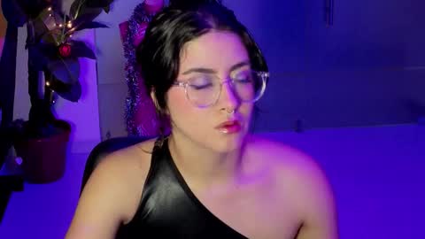 lillianderson -  Next stream start at 0700hs GTM-3 online show from 12.17.25