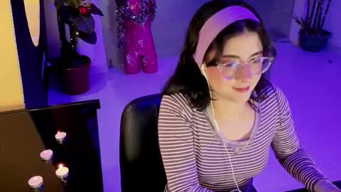 lillianderson -  Next stream start at 0700hs GTM-3 online show from 01.10.26