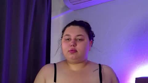 LillianHaig online show from 10.12.25
