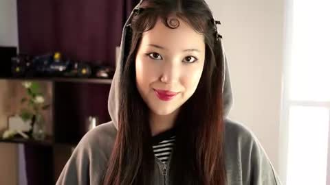 Snapshot of lillie_sun chatting on 06.16.26 lillie_sun online show from 06.16.26