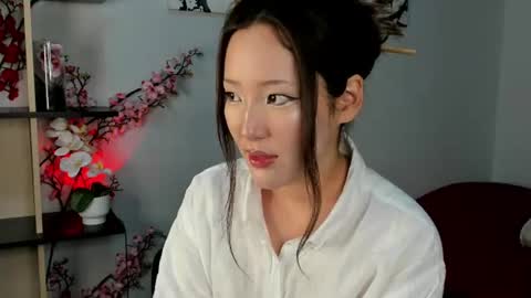 Snapshot of lillie_sun chatting on 06.21.26 lillie_sun online show from 06.21.26