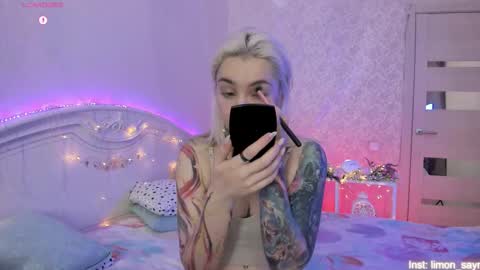 LilliMoore online show from 11.09.25