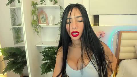 Snapshot of lilly_denson8 chatting on 12.07.24 Sweety Lilly Love online show from 12.07.24