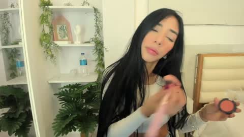 Snapshot of lilly_denson8 chatting on 12.19.24 Sweety Lilly Love online show from 12.19.24