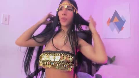 Snapshot of lilly_denson8 chatting on 11.05.25 Sweety Lilly Love online show from 11.05.25