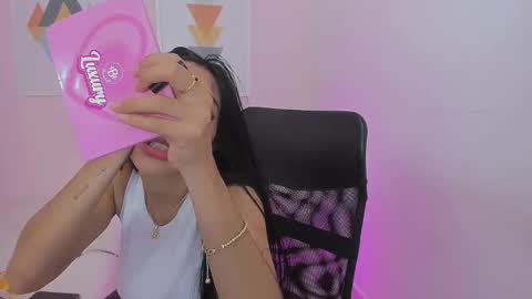 Snapshot of lilly_denson8 chatting on 11.15.25 Sweety Lilly Love online show from 11.15.25