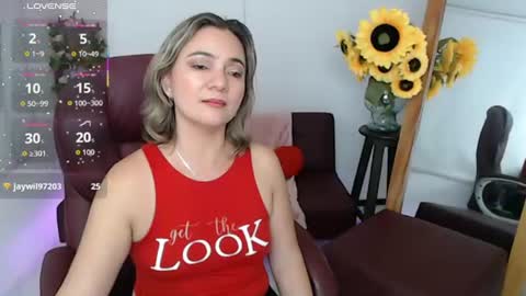 Snapshot of lilly_milf chatting on 07.28.26 Lilly online show from 07.28.26