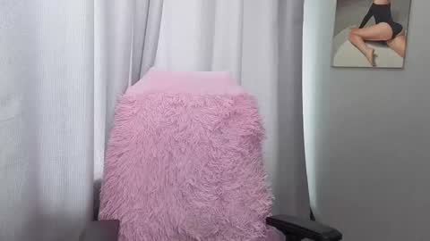 LillyFan X online show from 04.11.26