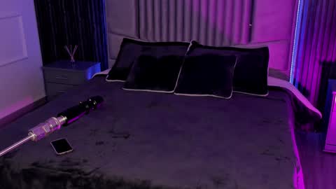 Lilly Ortiz online show from 02.02.25