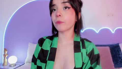 Snapshot of lilou_albrecht chatting on 01.20.25 Lilou online show from 01.20.25