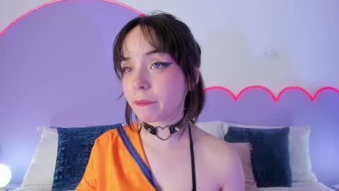 Snapshot of lilou_albrecht chatting on 02.07.25 Lilou online show from 02.07.25