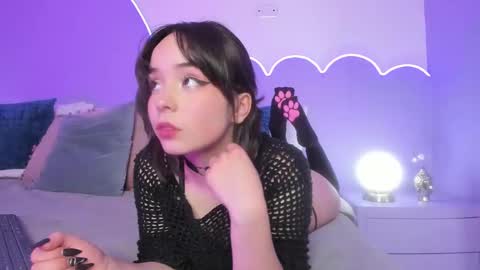 Snapshot of lilou_albrecht chatting on 02.18.25 Lilou online show from 02.18.25