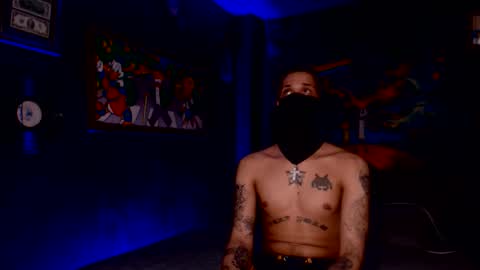 Snapshot of lilray99 chatting on 11.13.25 ONLYFANS online show from 11.13.25