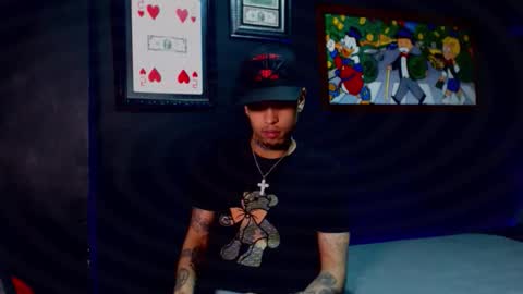 Snapshot of lilray99 chatting on 12.16.25 ONLYFANS online show from 12.16.25