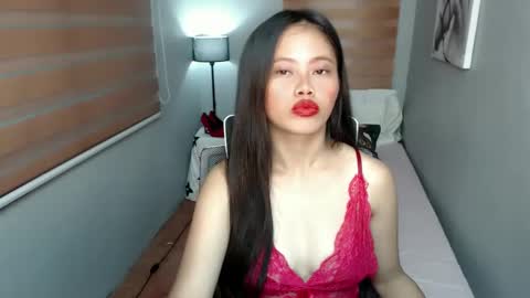 Snapshot of lilsweet_marie chatting on 12.01.24 Lilsweet marie online show from 12.01.24