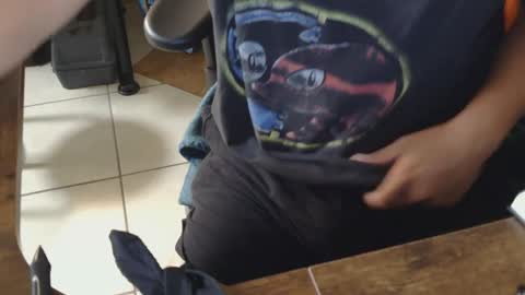 Snapshot of liltorobull chatting on 10.01.25 liltorobull online show from 10.01.25