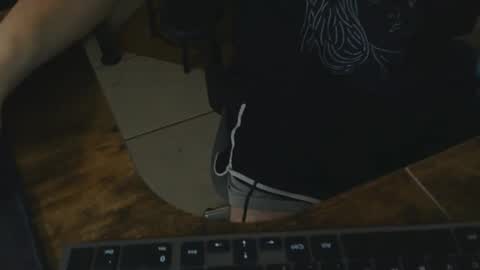 Snapshot of liltorobull chatting on 11.30.25 liltorobull online show from 11.30.25