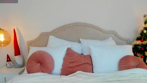 Snapshot of liludavis chatting on 01.15.25 Lilu online show from 01.15.25