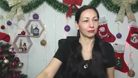 Snapshot of lilugrants chatting on 01.05.25 lilugrants online show from 01.05.25